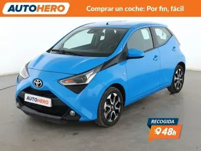 Usado Toyota Aygo X-play 72 CV (52 kW) 2019 Azul Utilitario