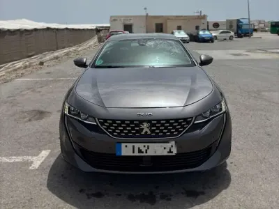 Usado Peugeot 508 Active 131 CV (96 kW) 2021 Marrón Berlina