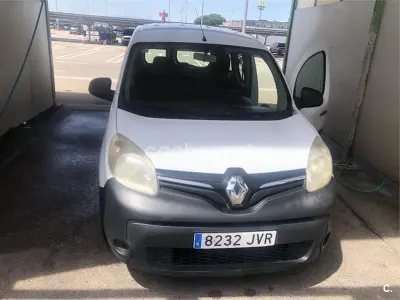 Usado Renault Kangoo 75 CV (55 kW) 2016 Blanco Monovolumen