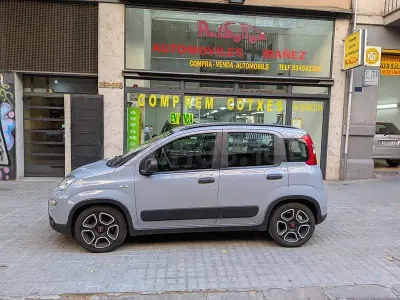 Usado Fiat Panda City Life 70 CV (51 kW) 2022 Gris / plata Utilitario