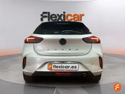 Usado Opel Corsa 100 CV (73 kW) 2025 Gris Utilitario
