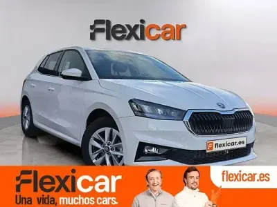 Käytetty Skoda Fabia Selection 95 HP (69 kW) 2025 Valkoinen Viistoperä