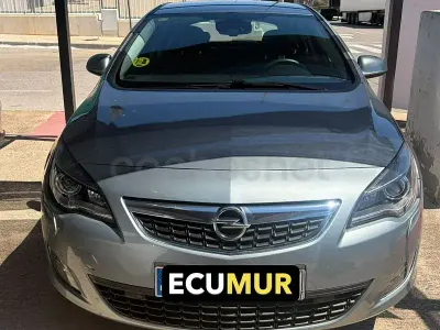 Usado Opel Astra Cosmo 110 CV (80 kW) 2011 Azul Utilitario