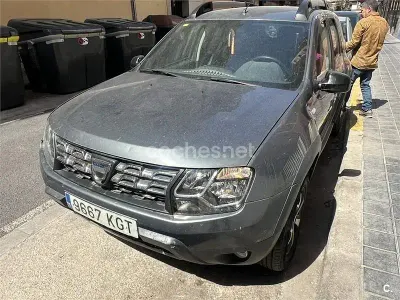 Usado Dacia Duster Ambiance 109 CV (80 kW) 2017 Gris / plata SUV