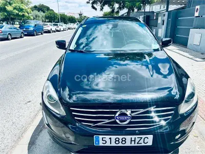 Usado Volvo XC60 Momentum 136 CV (100 kW) 2014 Azul SUV