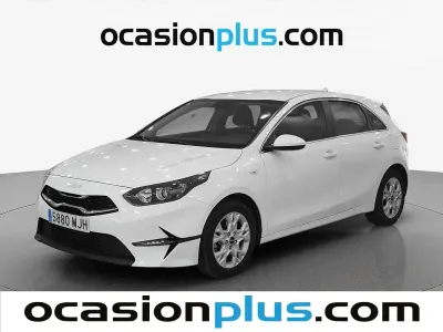 Usado Kia Ceed 136 CV (100 kW) 2023 Blanco Utilitario