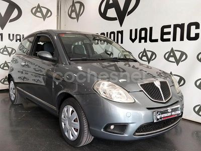 Gris / plata Usado 2007 Lancia Ypsilon Gold Utilitario | 3999 € (Un poco caro)