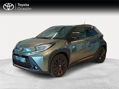 Usado Toyota Aygo X Edition 72 CV (52 kW) 2022 Verde SUV