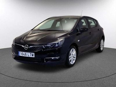 Usado Opel Astra Edition 110 CV (80 kW) 2021 Negro Utilitario