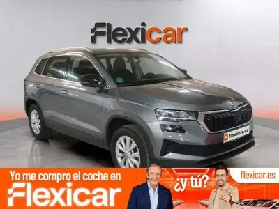 Usado Skoda Karoq Ambition 150 CV (110 kW) 2022 Gris SUV
