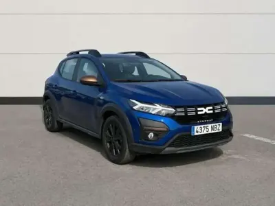 Usado Dacia Sandero Extreme 101 CV (74 kW) 2025 Azul Utilitario