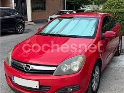 Usado Opel Astra GTC Sport 100 CV (73 kW) 2005 Rojo Berlina
