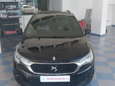 Usado DS Automobiles DS4 Crossback Style 131 CV (96 kW) 2018 Negro SUV