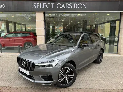 Usado Volvo XC60 R-Design 340 CV (250 kW) 2021 Gris / plata SUV