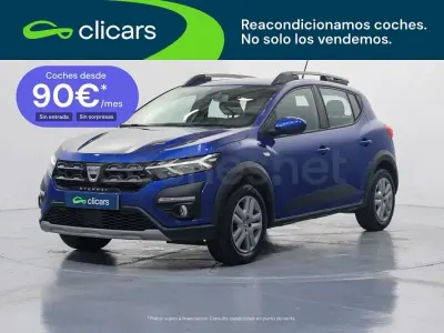 Usado Dacia Sandero Comfort 101 CV (74 kW) 2022 Azul Berlina