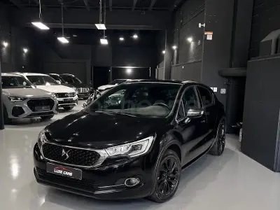 Usado DS Automobiles DS4 Crossback Style 131 CV (96 kW) 2018 Negro SUV