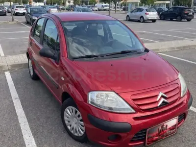 Usado Citroën C3 Furio 61 CV (44 kW) 2007 Granate Berlina