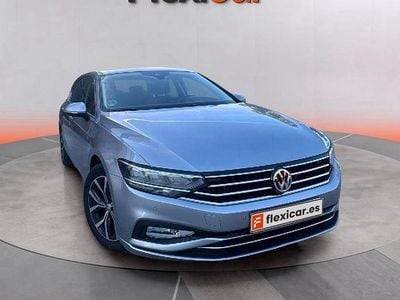 Usado VW Passat Executive 150 CV (110 kW) 2020 Gris Berlina
