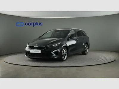 Usado Kia Ceed 136 CV (100 kW) 2021 Negro Utilitario