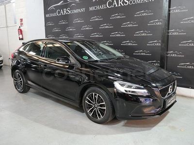 Usado Volvo V40 Momentum 150 CV (110 kW) 2018 Negro Berlina