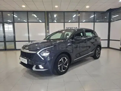 Usado Kia Sportage 150 CV (110 kW) 2022 Gris / plata SUV