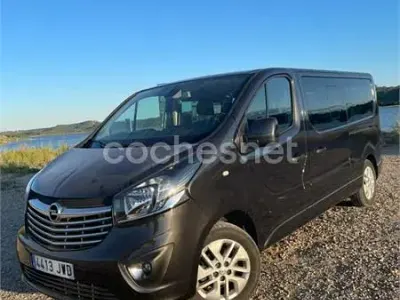 Usado Opel Vivaro 145 CV (106 kW) 2017 Negro Monovolumen
