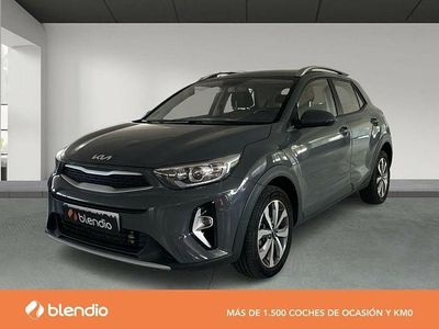 Usado Kia Stonic 100 CV (73 kW) 2022 Gris SUV