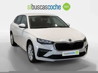 Usado Skoda Scala Selection 115 CV (84 kW) 2024 Blanco Utilitario