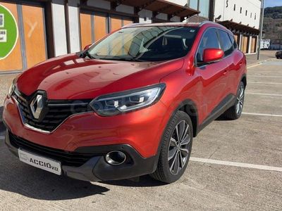 Usado Renault Kadjar Zen 130 CV (95 kW) 2018 Granate SUV