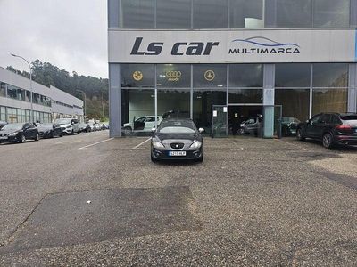 Usado Seat Leon Copa 105 CV (77 kW) 2012 Negro Berlina