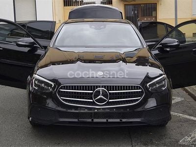 Usado Mercedes E300 320 CV (235 kW) 2023 Negro Berlina