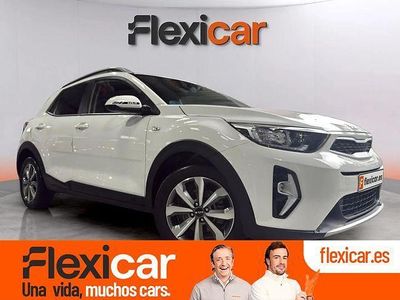 Usado Kia Stonic 100 CV (73 kW) 2022 Blanco SUV