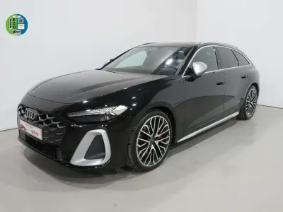 Usado Audi S5 367 CV (269 kW) 2025 Negro Familiar