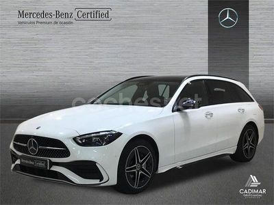 Blanco polar Usado 2022 Mercedes C300e AMG line Familiar | 42.900 € (Precio justo)