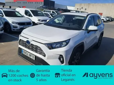 Begagnad Toyota RAV4 Advance 218 HK (160 kW) 2023 Vit SUV