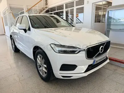 Usado Volvo XC60 Momentum 190 CV (139 kW) 2019 Blanco SUV