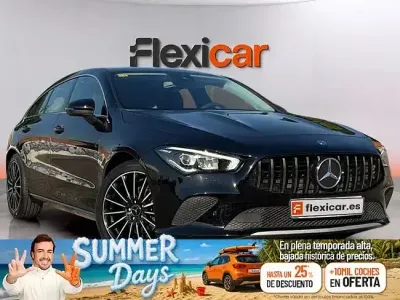 Usado Mercedes CLA180 Shooting Brake 136 CV (100 kW) 2020 Negro Familiar