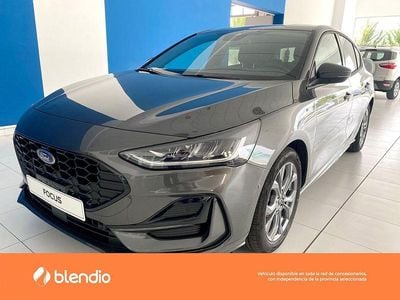Usado Ford Focus ST-Line 125 CV (91 kW) 2023 Gris Utilitario