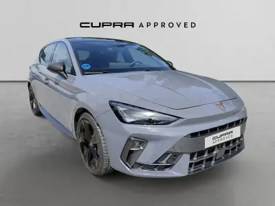 Usado Cupra Leon 204 CV (150 kW) 2025 Gris / plata Berlina