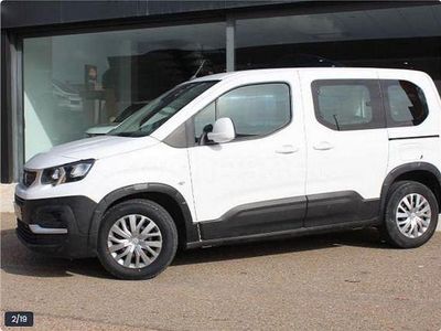 Usado Peugeot Rifter Active 100 CV (73 kW) 2020 Blanco Monovolumen