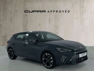 Usado Cupra Leon 150 CV (110 kW) 2025 Azul Utilitario