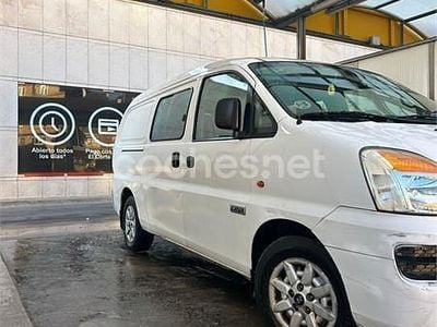 Blanco Usado 2007 Hyundai H-1 Monovolumen | 2600 €