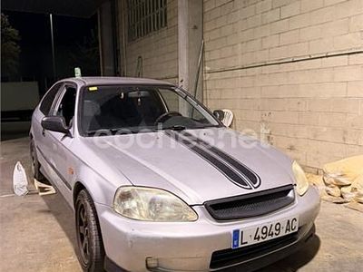 Gris / plata Usado 1997 Honda Civic LS Berlina | 3700 €