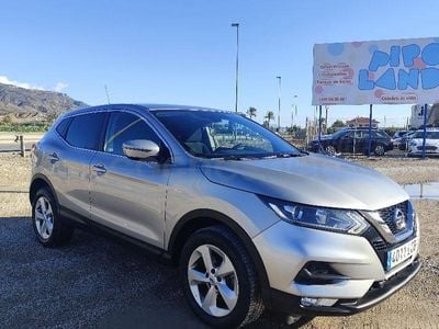 Usado Nissan Qashqai Acenta 115 CV (84 kW) 2019 Gris / plata SUV
