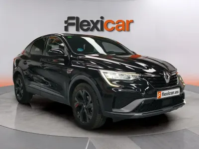 Usado Renault Arkana RS Line 160 CV (117 kW) 2022 Negro SUV