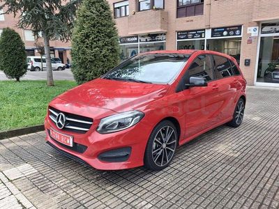 Rojo Usado 2016 Mercedes B180 Monovolumen | 16.500 € (Un poco caro)