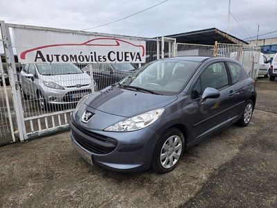 Usado Peugeot 207 90 CV (66 kW) 2006 Gris / plata Berlina