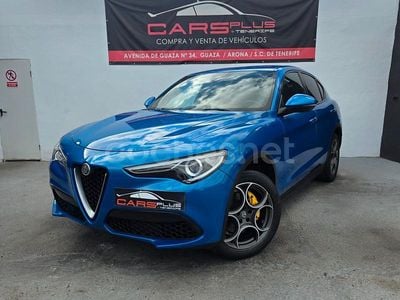 Usado Alfa Romeo Stelvio Executive 280 CV (205 kW) 2018 Azul SUV