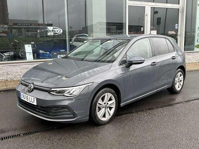 Usado VW Golf VIII Life 110 CV (80 kW) 2020 Gris Utilitario