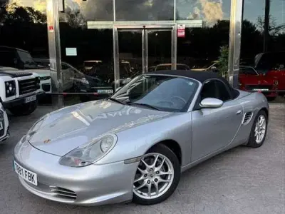 Usado Porsche Boxster 228 CV (167 kW) 2004 Gris / plata Descapotable